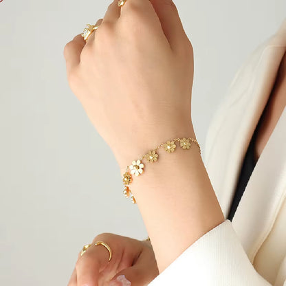 Fashion Jewelry Flower Daisy Bracelet Women'S Personality Gentle Accessories Girls' Stainless Steel Bracelet Fashion Products