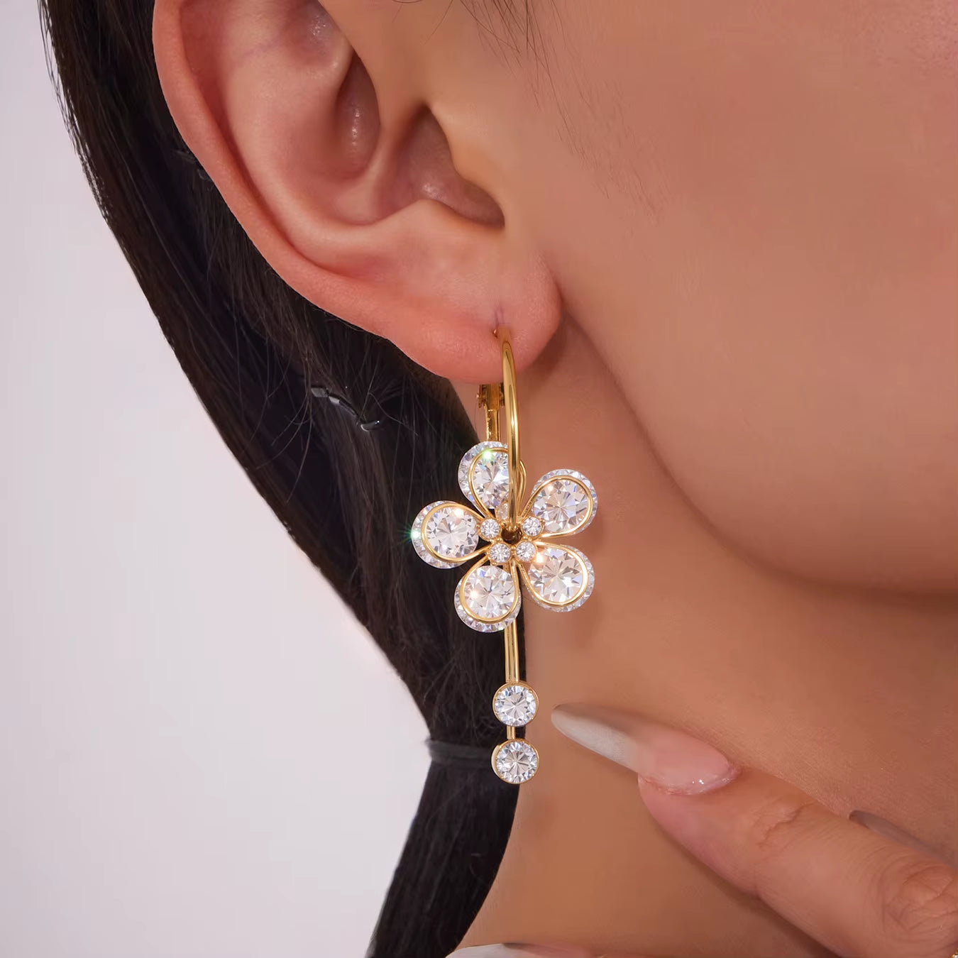 Stainless Steel Gold-Plated Flower Earrings Women'S Gold Color Silver Luxury Zircon Drop Earrings Femme Charming Jewelry Gift