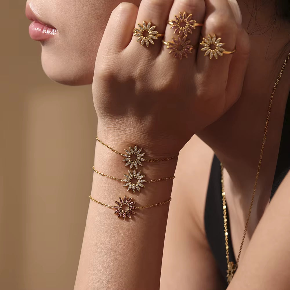 18K Gold-Plated Stainless Steel Ring Red White Zircon Sun Pendant Necklace Golden Bracelet Women'S Luxury Jewelry 3Pcs Set