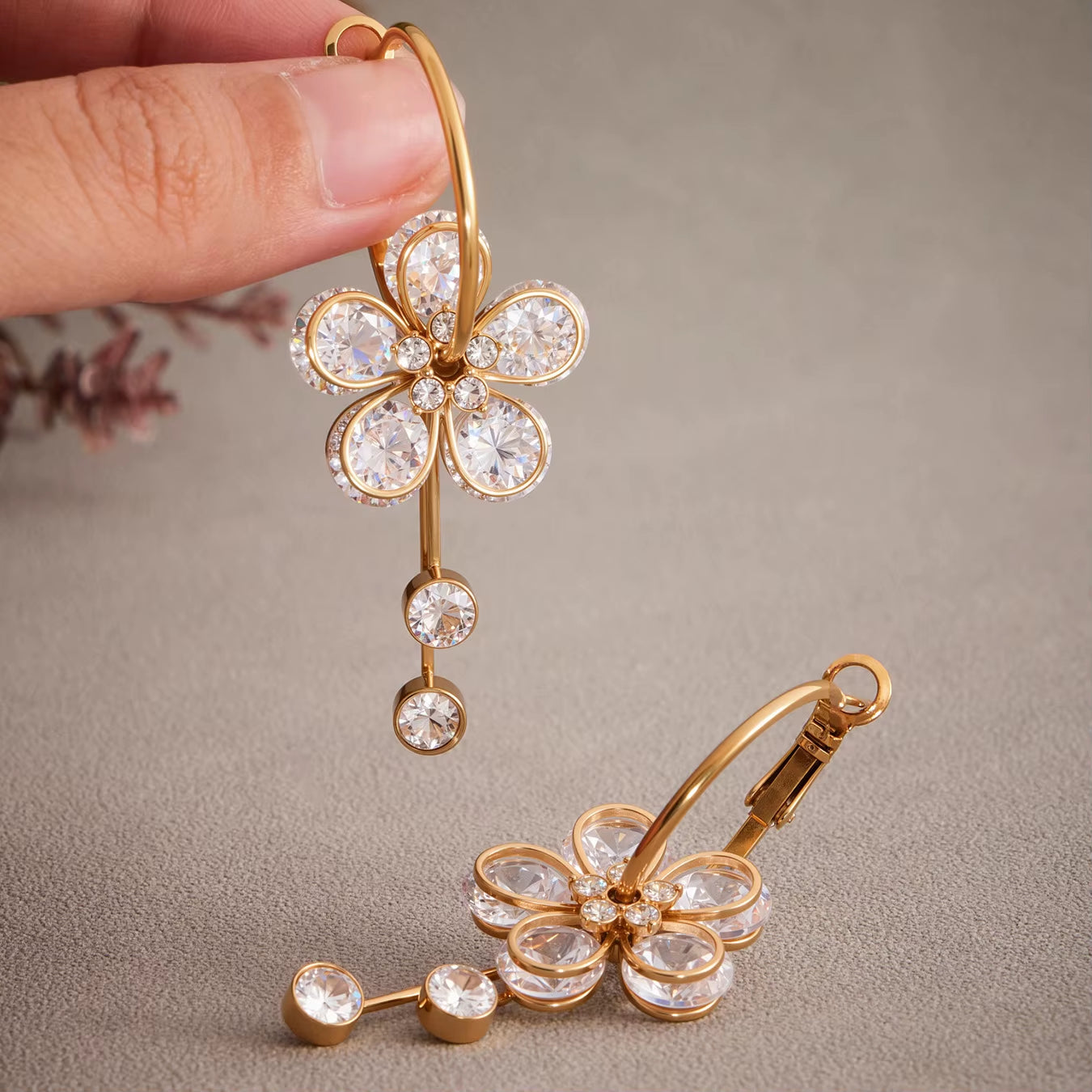 Stainless Steel Gold-Plated Flower Earrings Women'S Gold Color Silver Luxury Zircon Drop Earrings Femme Charming Jewelry Gift