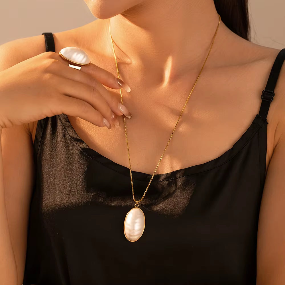 Stainless Steel Gold Plated Open Ring White Shell Oval Pendant Necklace Earrings Set Elegant Jewelry Accessories for Women